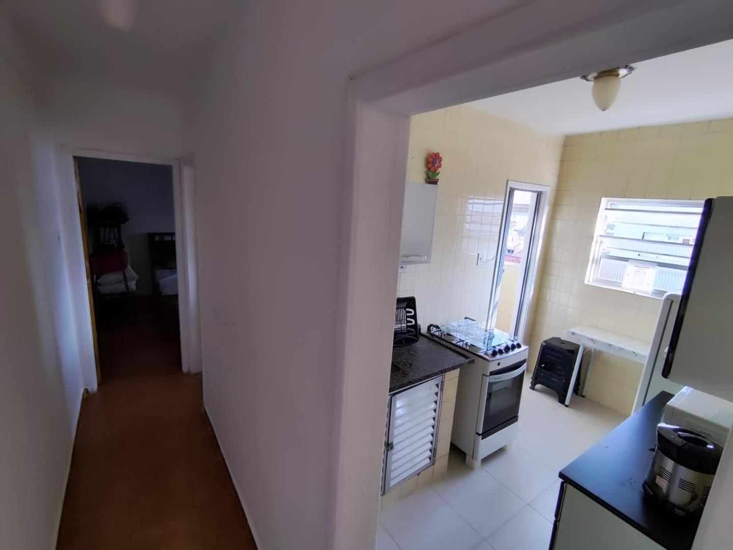 Apartamento inteiro em Peruíbe no centro, próx a praia Exterior foto